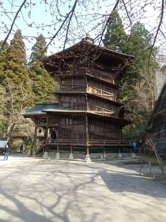 円通三匝堂(さざえ堂)(福島県)