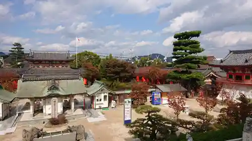 耕三寺の建物その他