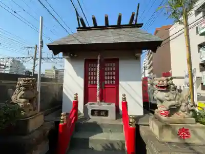 神明社の{uncategorized: "未分類", other: "その他", undefined: "問題あり", building: "その他建物", grave: "お墓", sacred_gate: "鳥居", guardian: "狛犬", statue: "像", buddha: "仏像", history: "歴史", nature: "自然", garden: "庭園", animal: "動物", pagoda: "塔", temizu: "手水舎", mountain_gate: "山門・神門", sanctuary: "本殿・本堂", subordinate: "末社・摂社", art: "芸術", scenery: "景色", jizo: "地蔵", ema: "絵馬", goshuin: "御朱印", omikuji: "おみくじ", items: "授与品その他", amulet: "お守り", goshuincho: "御朱印帳", eats: "食事", festival: "お祭り", votive_dance: "神楽", shichigosan: "七五三参", wedding: "結婚式", experience: "体験その他", initially: "初詣", around: "周辺", anti_infection: "感染症対策"}