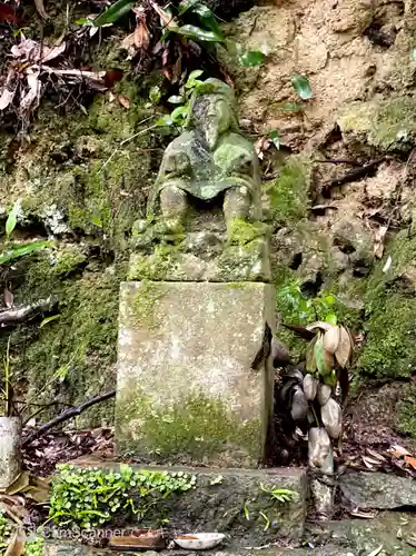 福地若王子神社の像