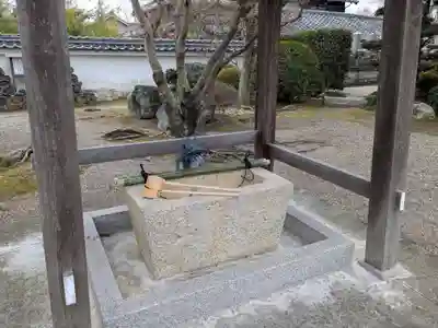 欣浄寺の手水舎