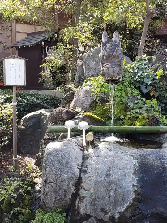 松戸神社の手水舎