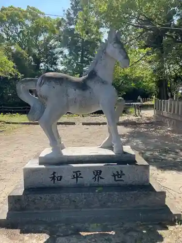 大分八幡宮の像