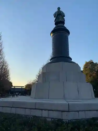 靖國神社の像