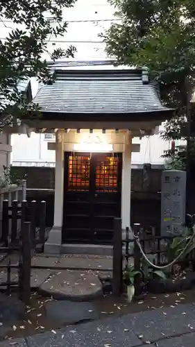 榊神社の末社