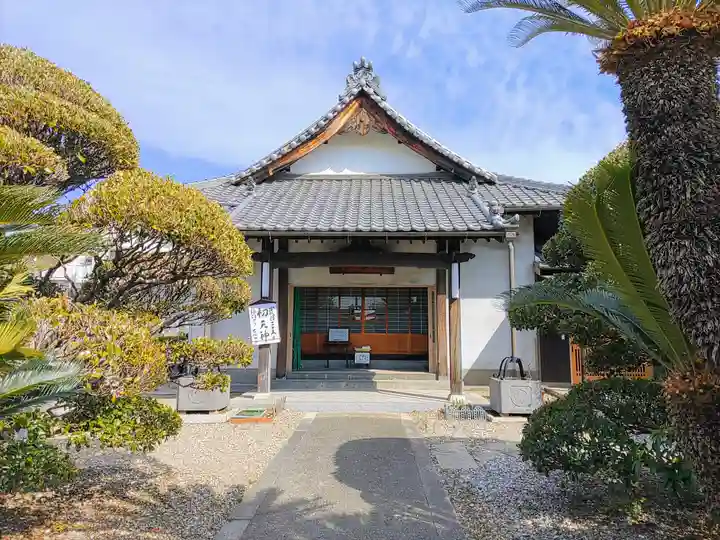 常照院の本殿・本堂