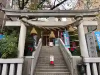 十番稲荷神社の{uncategorized: "未分類", other: "その他", undefined: "問題あり", building: "その他建物", grave: "お墓", sacred_gate: "鳥居", guardian: "狛犬", statue: "像", buddha: "仏像", history: "歴史", nature: "自然", garden: "庭園", animal: "動物", pagoda: "塔", temizu: "手水舎", mountain_gate: "山門・神門", sanctuary: "本殿・本堂", subordinate: "末社・摂社", art: "芸術", scenery: "景色", jizo: "地蔵", ema: "絵馬", goshuin: "御朱印", omikuji: "おみくじ", items: "授与品その他", amulet: "お守り", goshuincho: "御朱印帳", eats: "食事", festival: "お祭り", votive_dance: "神楽", shichigosan: "七五三参", wedding: "結婚式", experience: "体験その他", initially: "初詣", around: "周辺", anti_infection: "感染症対策"}