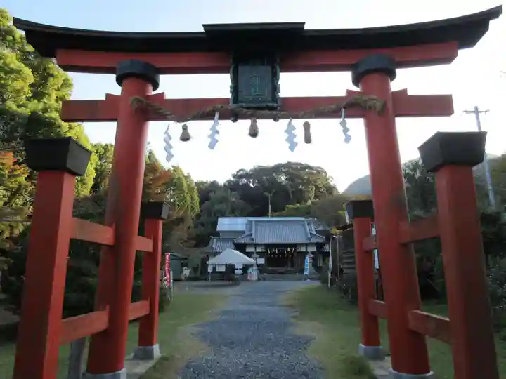 丹生官省符神社の鳥居