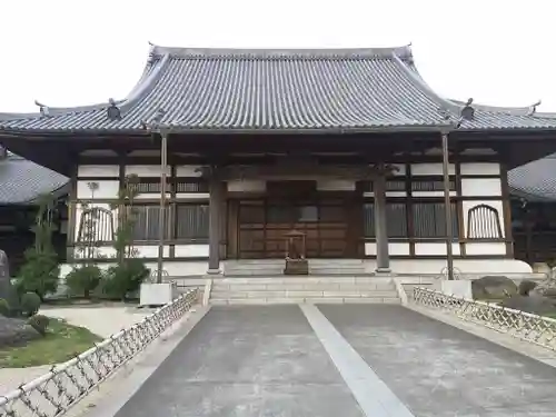 法憧山 普済寺の本殿・本堂