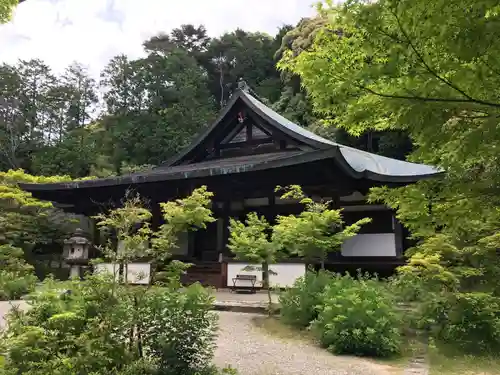 円成寺の本殿・本堂