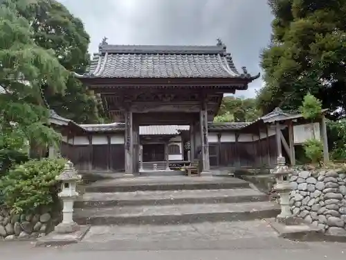 小夜の中山久延寺の山門・神門
