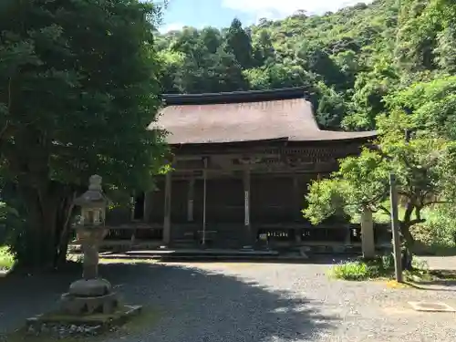 羽賀寺の本殿