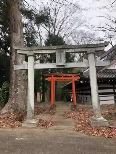 実相寺の鳥居