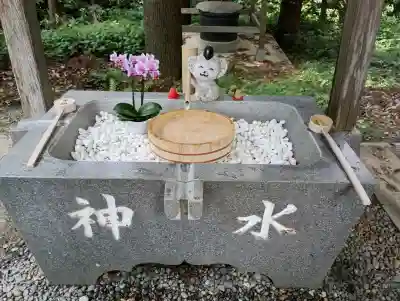 日吉神社の{uncategorized: "未分類", other: "その他", undefined: "問題あり", building: "その他建物", grave: "お墓", sacred_gate: "鳥居", guardian: "狛犬", statue: "像", buddha: "仏像", history: "歴史", nature: "自然", garden: "庭園", animal: "動物", pagoda: "塔", temizu: "手水舎", mountain_gate: "山門・神門", sanctuary: "本殿・本堂", subordinate: "末社・摂社", art: "芸術", scenery: "景色", jizo: "地蔵", ema: "絵馬", goshuin: "御朱印", omikuji: "おみくじ", items: "授与品その他", amulet: "お守り", goshuincho: "御朱印帳", eats: "食事", festival: "お祭り", votive_dance: "神楽", shichigosan: "七五三参", wedding: "結婚式", experience: "体験その他", initially: "初詣", around: "周辺", anti_infection: "感染症対策"}