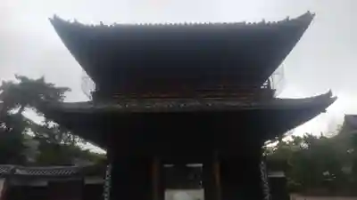 建中寺の山門・神門