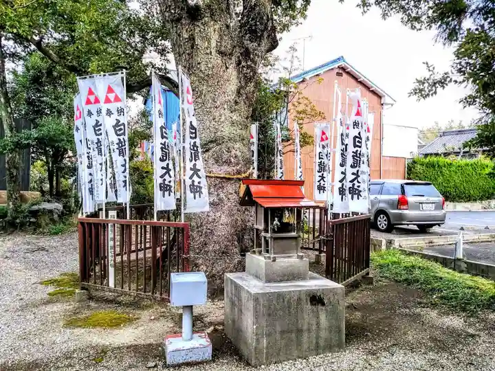 喚續社の末社・摂社