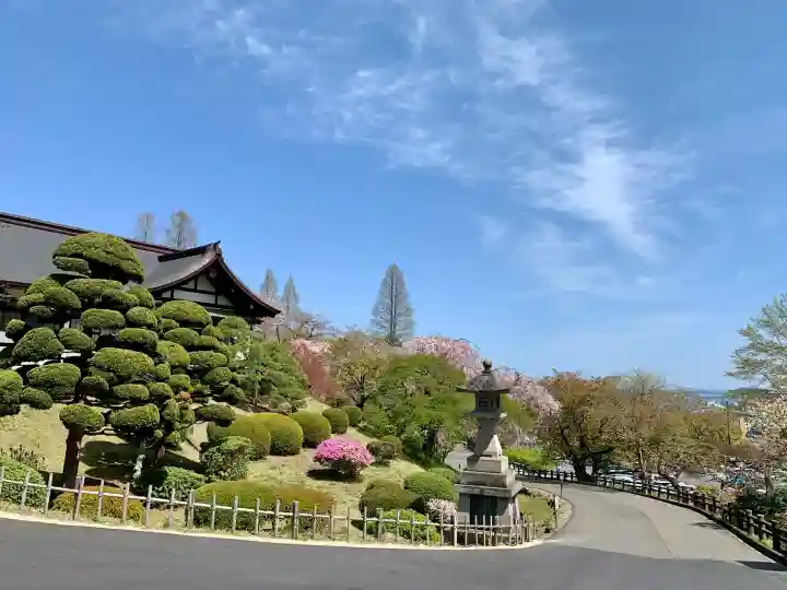 志波彦神社・鹽竈神社の{uncategorized: "未分類", other: "その他", undefined: "問題あり", building: "その他建物", grave: "お墓", sacred_gate: "鳥居", guardian: "狛犬", statue: "像", buddha: "仏像", history: "歴史", nature: "自然", garden: "庭園", animal: "動物", pagoda: "塔", temizu: "手水舎", mountain_gate: "山門・神門", sanctuary: "本殿・本堂", subordinate: "末社・摂社", art: "芸術", scenery: "景色", jizo: "地蔵", ema: "絵馬", goshuin: "御朱印", omikuji: "おみくじ", items: "授与品その他", amulet: "お守り", goshuincho: "御朱印帳", eats: "食事", festival: "お祭り", votive_dance: "神楽", shichigosan: "七五三参", wedding: "結婚式", experience: "体験その他", initially: "初詣", around: "周辺", anti_infection: "感染症対策"}