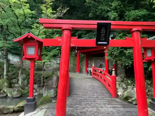 白龍稲荷大神の鳥居