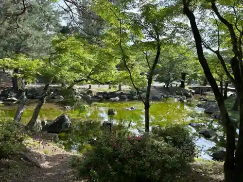 吉水辨財天堂の{uncategorized: "未分類", other: "その他", undefined: "問題あり", building: "その他建物", grave: "お墓", sacred_gate: "鳥居", guardian: "狛犬", statue: "像", buddha: "仏像", history: "歴史", nature: "自然", garden: "庭園", animal: "動物", pagoda: "塔", temizu: "手水舎", mountain_gate: "山門・神門", sanctuary: "本殿・本堂", subordinate: "末社・摂社", art: "芸術", scenery: "景色", jizo: "地蔵", ema: "絵馬", goshuin: "御朱印", omikuji: "おみくじ", items: "授与品その他", amulet: "お守り", goshuincho: "御朱印帳", eats: "食事", festival: "お祭り", votive_dance: "神楽", shichigosan: "七五三参", wedding: "結婚式", experience: "体験その他", initially: "初詣", around: "周辺", anti_infection: "感染症対策"}