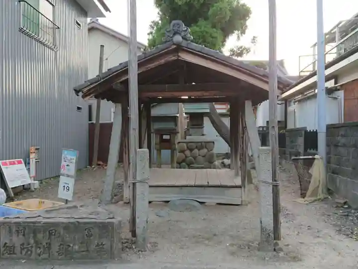 祠のその他建物