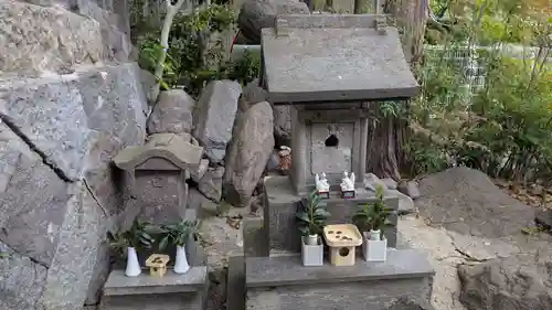 宮地嶽神社の末社・摂社