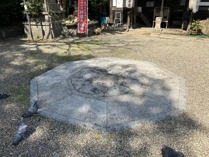 岡山行者堂(大阪府)