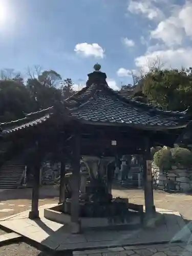 園城寺（三井寺）の{uncategorized: "未分類", other: "その他", undefined: "問題あり", building: "その他建物", grave: "お墓", sacred_gate: "鳥居", guardian: "狛犬", statue: "像", buddha: "仏像", history: "歴史", nature: "自然", garden: "庭園", animal: "動物", pagoda: "塔", temizu: "手水舎", mountain_gate: "山門・神門", sanctuary: "本殿・本堂", subordinate: "末社・摂社", art: "芸術", scenery: "景色", jizo: "地蔵", ema: "絵馬", goshuin: "御朱印", omikuji: "おみくじ", items: "授与品その他", amulet: "お守り", goshuincho: "御朱印帳", eats: "食事", festival: "お祭り", votive_dance: "神楽", shichigosan: "七五三参", wedding: "結婚式", experience: "体験その他", initially: "初詣", around: "周辺", anti_infection: "感染症対策"}