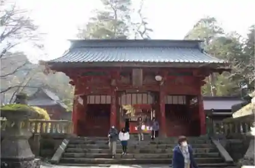 北口本宮冨士浅間神社の山門・神門