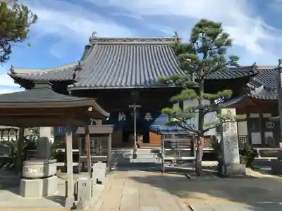 西林寺の本殿・本堂