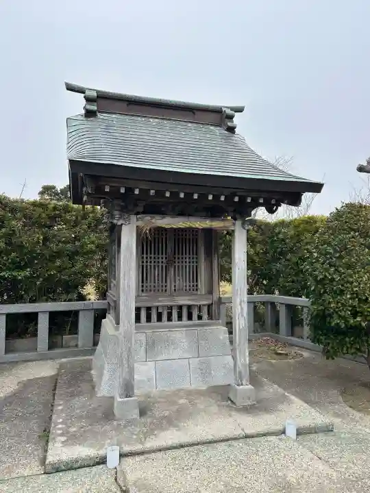 元八幡神社の{uncategorized: "未分類", other: "その他", undefined: "問題あり", building: "その他建物", grave: "お墓", sacred_gate: "鳥居", guardian: "狛犬", statue: "像", buddha: "仏像", history: "歴史", nature: "自然", garden: "庭園", animal: "動物", pagoda: "塔", temizu: "手水舎", mountain_gate: "山門・神門", sanctuary: "本殿・本堂", subordinate: "末社・摂社", art: "芸術", scenery: "景色", jizo: "地蔵", ema: "絵馬", goshuin: "御朱印", omikuji: "おみくじ", items: "授与品その他", amulet: "お守り", goshuincho: "御朱印帳", eats: "食事", festival: "お祭り", votive_dance: "神楽", shichigosan: "七五三参", wedding: "結婚式", experience: "体験その他", initially: "初詣", around: "周辺", anti_infection: "感染症対策"}