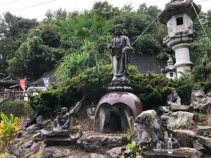 瀧不動尊の仏像