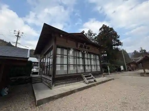 須佐神社の{uncategorized: "未分類", other: "その他", undefined: "問題あり", building: "その他建物", grave: "お墓", sacred_gate: "鳥居", guardian: "狛犬", statue: "像", buddha: "仏像", history: "歴史", nature: "自然", garden: "庭園", animal: "動物", pagoda: "塔", temizu: "手水舎", mountain_gate: "山門・神門", sanctuary: "本殿・本堂", subordinate: "末社・摂社", art: "芸術", scenery: "景色", jizo: "地蔵", ema: "絵馬", goshuin: "御朱印", omikuji: "おみくじ", items: "授与品その他", amulet: "お守り", goshuincho: "御朱印帳", eats: "食事", festival: "お祭り", votive_dance: "神楽", shichigosan: "七五三参", wedding: "結婚式", experience: "体験その他", initially: "初詣", around: "周辺", anti_infection: "感染症対策"}
