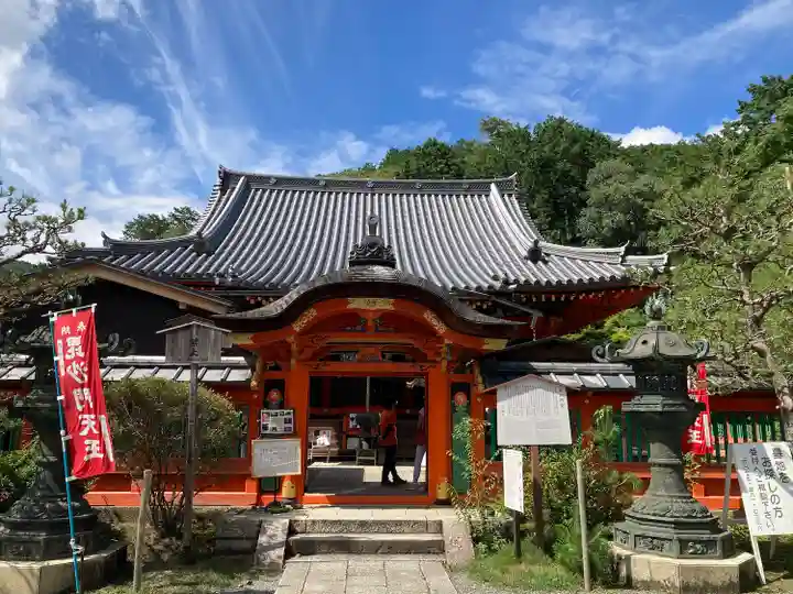 毘沙門堂門跡の本殿・本堂