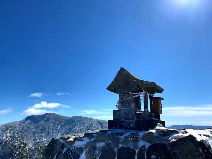 禰固岳神社(長野県)