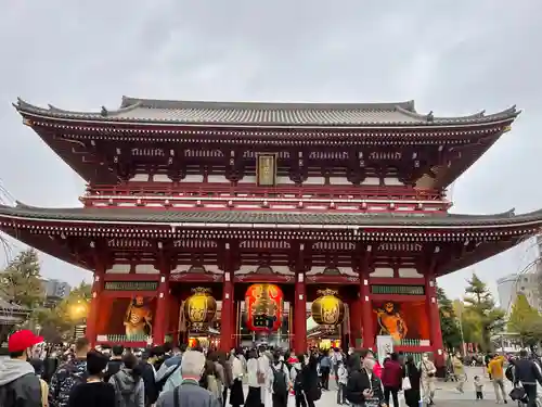 浅草寺の山門・神門