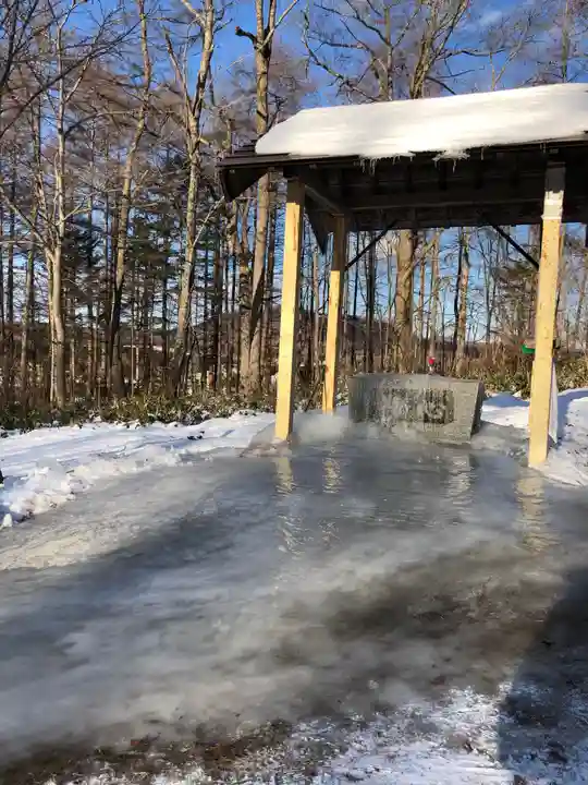 忠類神社の手水舎