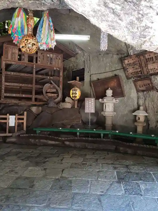 銭洗弁財天宇賀福神社のその他建物