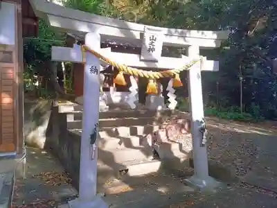 白山神社の鳥居