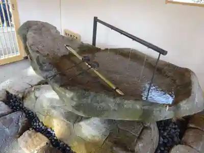 星川杉山神社の手水舎