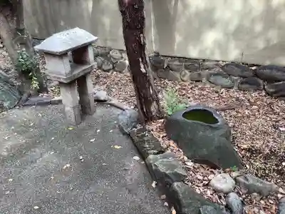 闇之森八幡社の手水舎