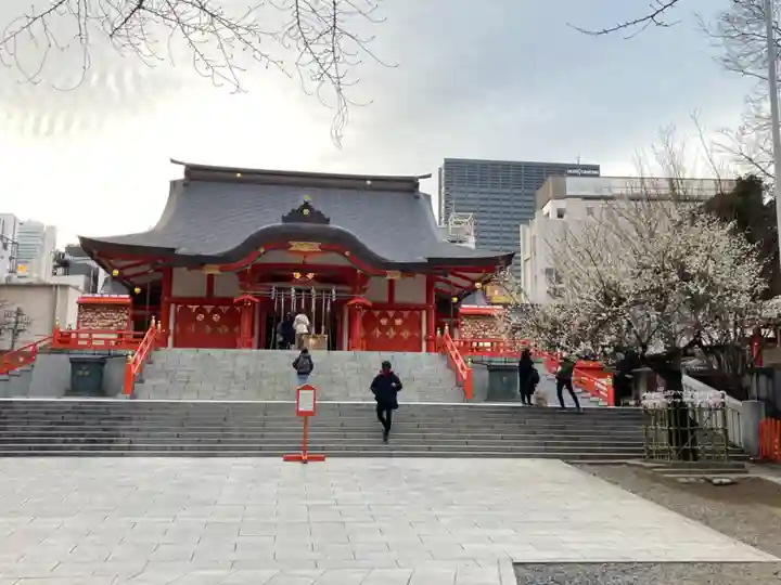 花園神社の本殿・本堂