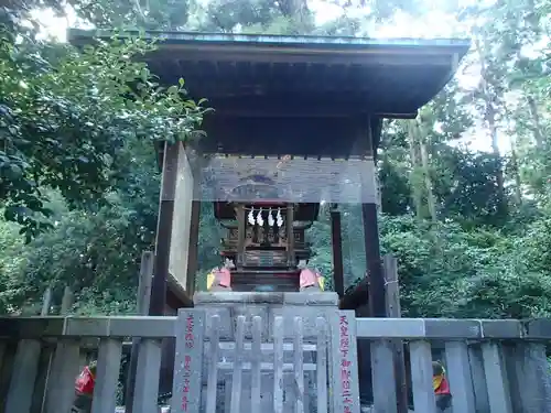 箭弓稲荷神社の本殿