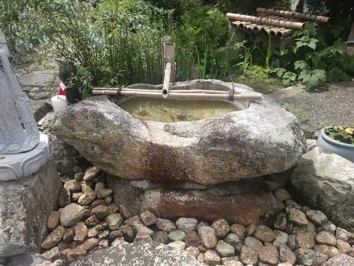 福林寺の手水舎