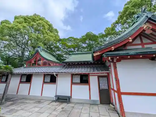 高津宮の{uncategorized: "未分類", other: "その他", undefined: "問題あり", building: "その他建物", grave: "お墓", sacred_gate: "鳥居", guardian: "狛犬", statue: "像", buddha: "仏像", history: "歴史", nature: "自然", garden: "庭園", animal: "動物", pagoda: "塔", temizu: "手水舎", mountain_gate: "山門・神門", sanctuary: "本殿・本堂", subordinate: "末社・摂社", art: "芸術", scenery: "景色", jizo: "地蔵", ema: "絵馬", goshuin: "御朱印", omikuji: "おみくじ", items: "授与品その他", amulet: "お守り", goshuincho: "御朱印帳", eats: "食事", festival: "お祭り", votive_dance: "神楽", shichigosan: "七五三参", wedding: "結婚式", experience: "体験その他", initially: "初詣", around: "周辺", anti_infection: "感染症対策"}