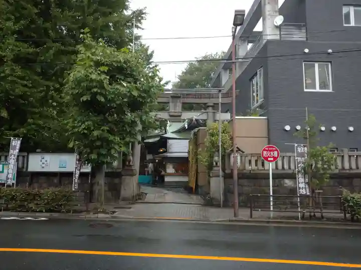 小野照崎神社の鳥居