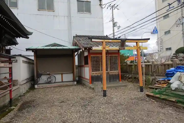 御崎八幡神社の末社・摂社