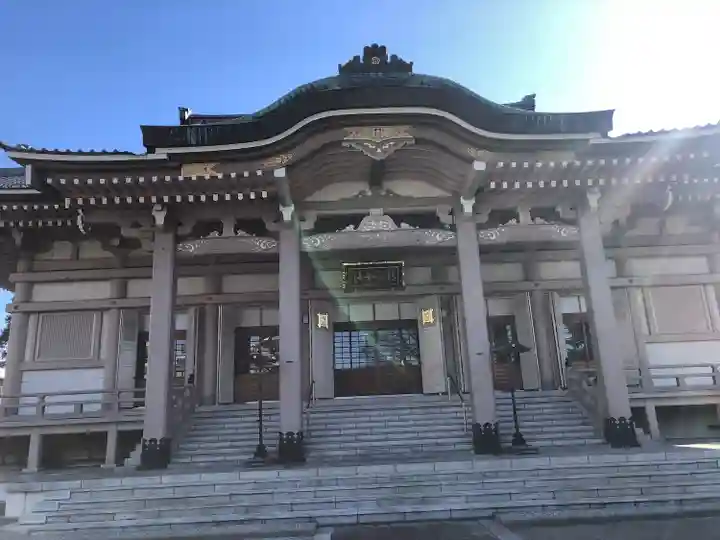 孝勝寺の本殿・本堂