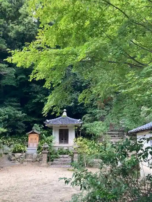 開運福徳辨財天神社の建物その他