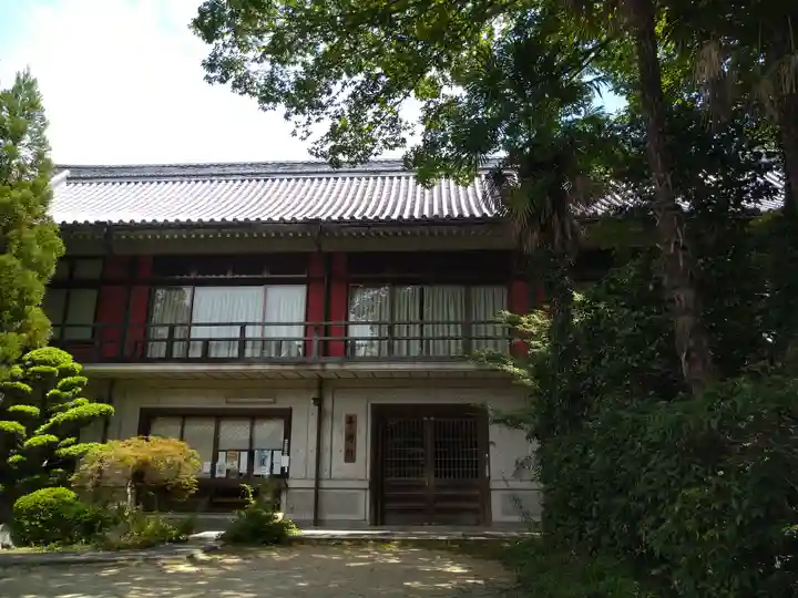 五流尊瀧院の本殿・本堂