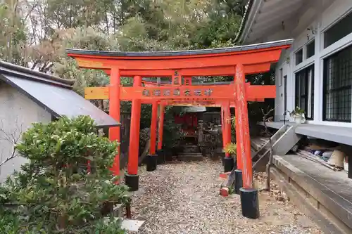 東仙寺の末社